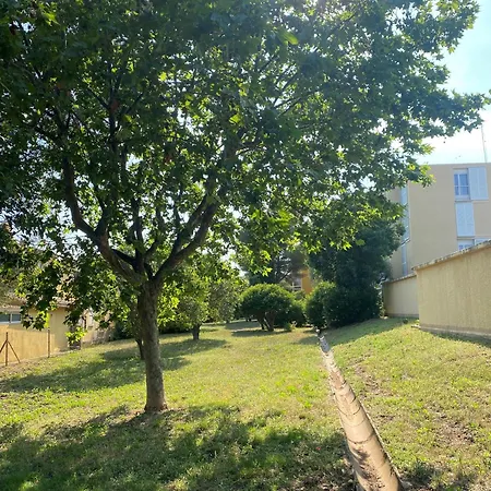 T3 Equipe Calme Avec Prairie Et Parking Apartment Toulon
